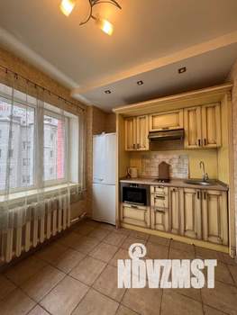 1-к квартира, посуточно, 42м2, 3/15 этаж