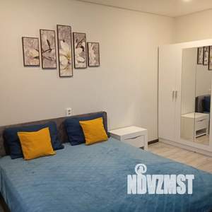 1-к квартира, посуточно, 42м2, 1/1 этаж