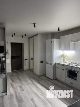 Студия квартира, посуточно, 32м2, 10/10 этаж