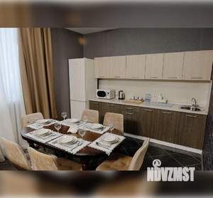 3-к квартира, посуточно, 82м2, 1/1 этаж