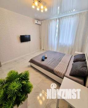 1-к квартира, посуточно, 37м2, 1/1 этаж