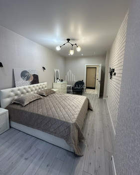 1-к квартира, на длительный срок, 42м2, 11/17 этаж