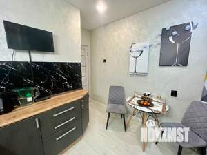 1-к квартира, посуточно, 32м2, 7/10 этаж