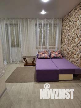 Студия квартира, посуточно, 27м2, 1/10 этаж