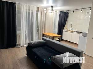 Студия квартира, посуточно, 40м2, 7/9 этаж