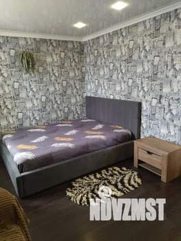 Студия квартира, посуточно, 42м2, 10/10 этаж