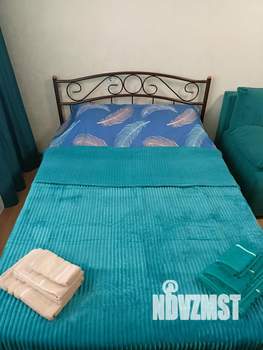 1-к квартира, посуточно, 38м2, 7/9 этаж