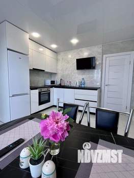 1-к квартира, посуточно, 49м2, 15/17 этаж