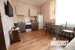 1-к квартира, посуточно, 39м2, 10/10 этаж