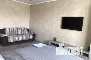 1-к квартира, посуточно, 40м2, 8/9 этаж