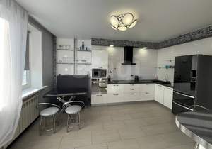 1-к квартира, на длительный срок, 56м2, 8/17 этаж