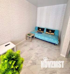 1-к квартира, посуточно, 37м2, 1/1 этаж