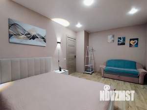 1-к квартира, посуточно, 37м2, 7/10 этаж