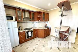 1-к квартира, посуточно, 45м2, 14/14 этаж