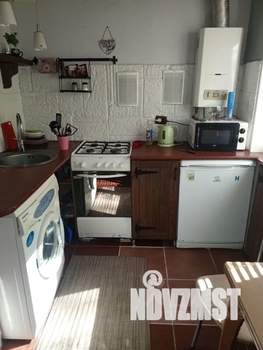 Студия квартира, посуточно, 30м2, 1/5 этаж