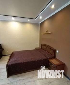 Студия квартира, посуточно, 33м2, 4/5 этаж