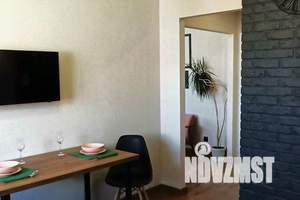 1-к квартира, посуточно, 42м2, 13/16 этаж