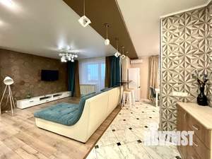 2-к квартира, посуточно, 65м2, 8/14 этаж