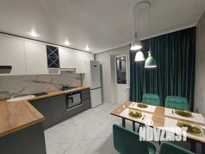 1-к квартира, посуточно, 37м2, 8/10 этаж