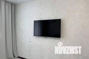 1-к квартира, посуточно, 57м2, 10/12 этаж