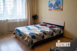 1-к квартира, посуточно, 38м2, 6/10 этаж