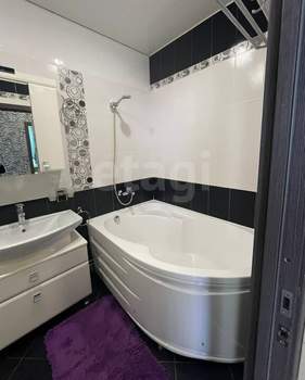 1-к квартира, на длительный срок, 56м2, 8/17 этаж