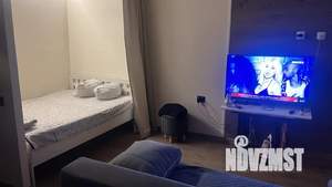 Студия квартира, посуточно, 40м2, 7/9 этаж