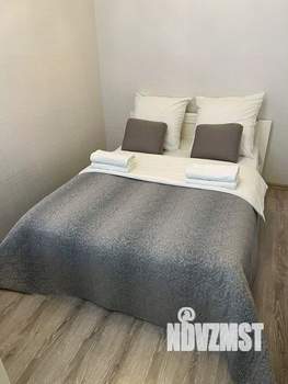 1-к квартира, посуточно, 42м2, 9/10 этаж
