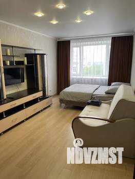 1-к квартира, посуточно, 37м2, 5/14 этаж