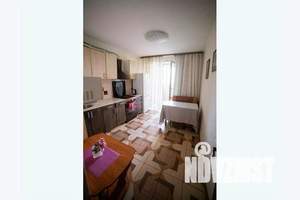 1-к квартира, посуточно, 40м2, 2/10 этаж