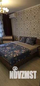 1-к квартира, посуточно, 60м2, 5/10 этаж