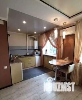 Студия квартира, посуточно, 33м2, 4/5 этаж