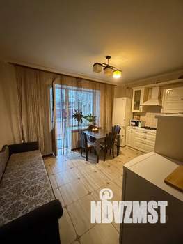 1-к квартира, посуточно, 60м2, 2/10 этаж