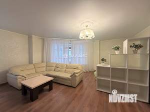 1-к квартира, на длительный срок, 56м2, 4/5 этаж