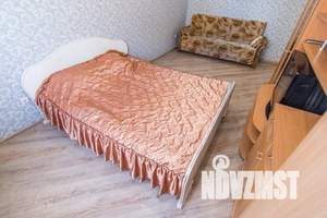 1-к квартира, посуточно, 43м2, 7/14 этаж