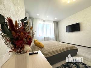 1-к квартира, посуточно, 57м2, 10/12 этаж