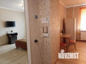 1-к квартира, посуточно, 40м2, 1/9 этаж