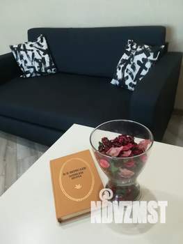 1-к квартира, посуточно, 42м2, 9/16 этаж