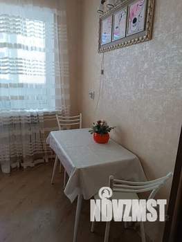 1-к квартира, посуточно, 40м2, 7/16 этаж