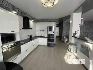 1-к квартира, на длительный срок, 56м2, 8/17 этаж