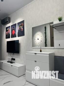 Студия квартира, посуточно, 32м2, 1/10 этаж