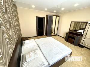 1-к квартира, посуточно, 65м2, 1/1 этаж