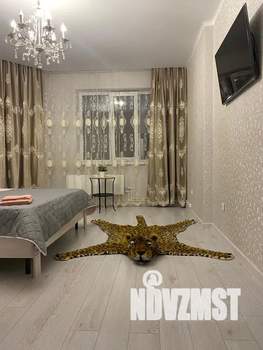 1-к квартира, посуточно, 50м2, 1/16 этаж