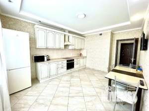 2-к квартира, посуточно, 75м2, 1/1 этаж