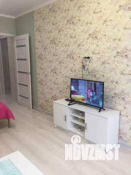 1-к квартира, посуточно, 39м2, 6/10 этаж