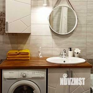 1-к квартира, посуточно, 42м2, 1/1 этаж