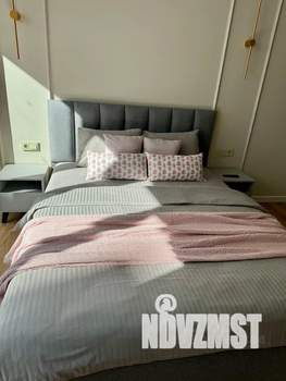 Студия квартира, посуточно, 37м2, 5/17 этаж