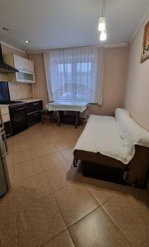 1-к квартира, на длительный срок, 38м2, 7/10 этаж