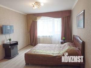 1-к квартира, посуточно, 40м2, 1/9 этаж