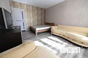 1-к квартира, посуточно, 41м2, 2/10 этаж